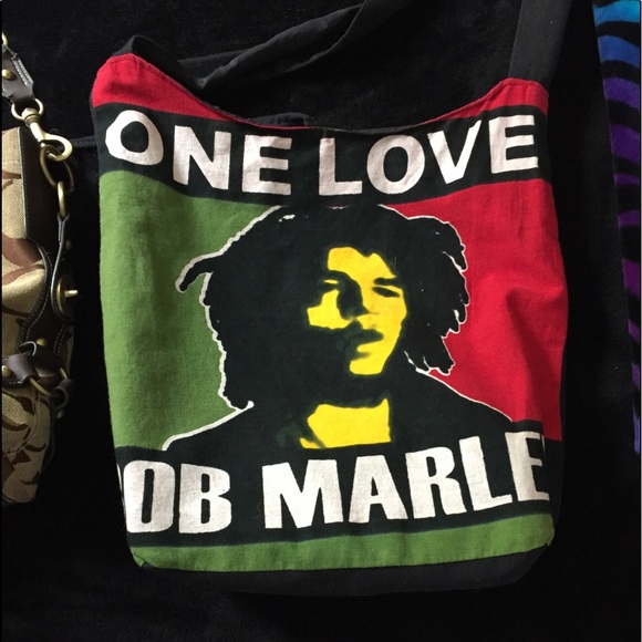 Purses && glasses && rings - Picture 2 of 6